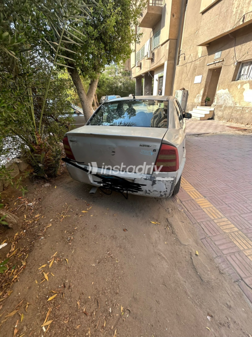 Opel Astra 2003 Silver Automatic Used for Sale in Greater Cairo ( Cairo + Giza) - 2