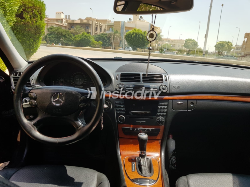 مرسيدس E 230 2008 أسود أوتوماتيك مستعملة للبيع في القاهرة الكبرى ( القاهرة - الجيزة) - 3