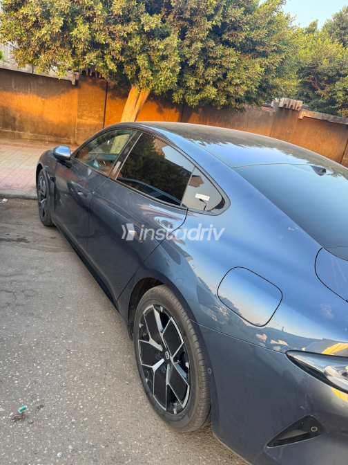 xiaomi SU7 2025 Gray Automatic Used for Sale in Greater Cairo ( Cairo + Giza) - 8