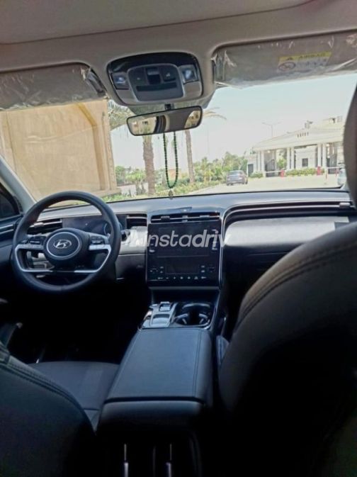 Hyundai Tucson 2022 White Automatic Used for Sale in Greater Cairo ( Cairo + Giza) - 10