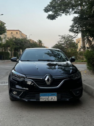 رينو ميجان 2021 أسود أوتوماتيك مستعملة للبيع في مدينة الشيخ زايد