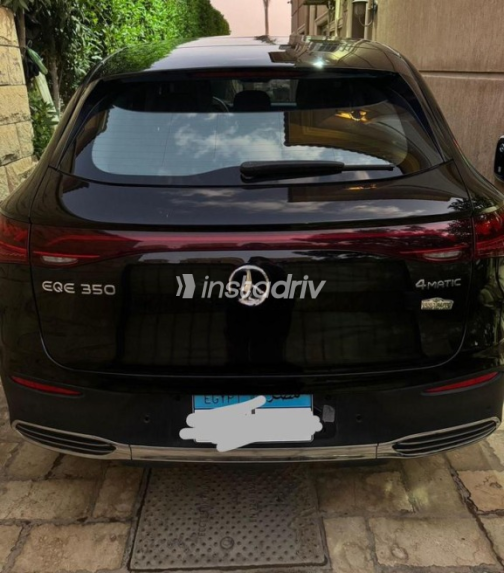 مرسيدس E 350 2023 أسود أوتوماتيك مستعملة للبيع في القاهرة - 4