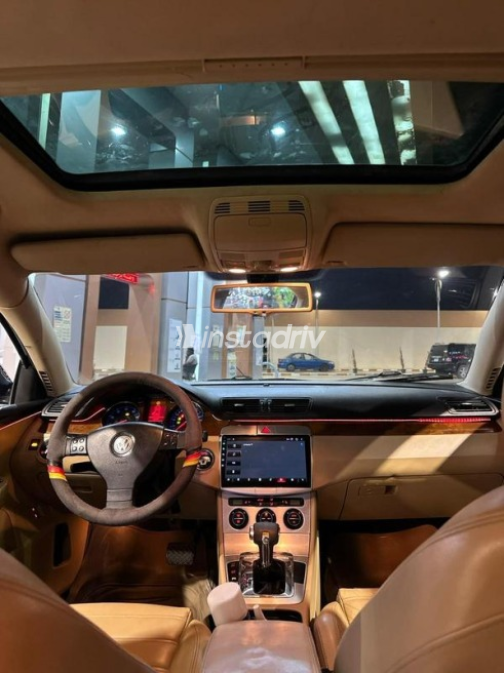 Volkswagen Passat 2009 Black Automatic Used for Sale in Cairo - 8