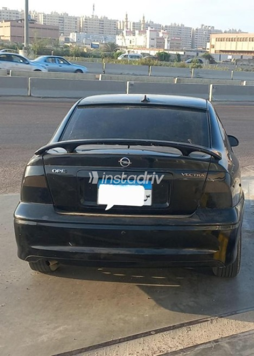 Opel Vectra 2002 Black Automatic Used for Sale in Alexandria - 4