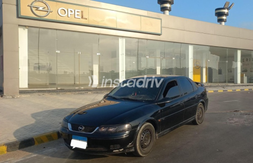 Opel Vectra 2002 Black Automatic Used for Sale in Alexandria - 6