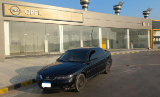 اوبل فيكترا 2002 أسود أوتوماتيك مستعملة للبيع في الإسكندرية