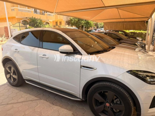 جاكوار E-pace 2020 أبيض أوتوماتيك مستعملة للبيع في القاهرة الكبرى ( القاهرة - الجيزة) - 3