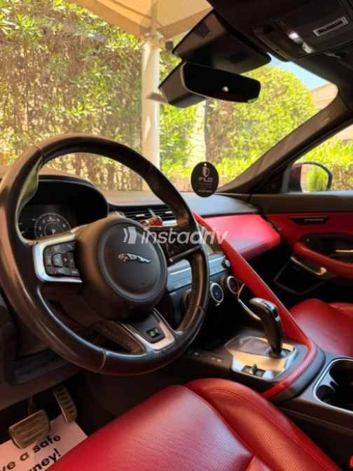 جاكوار E-pace 2020 أبيض أوتوماتيك مستعملة للبيع في القاهرة الكبرى ( القاهرة - الجيزة) - 5