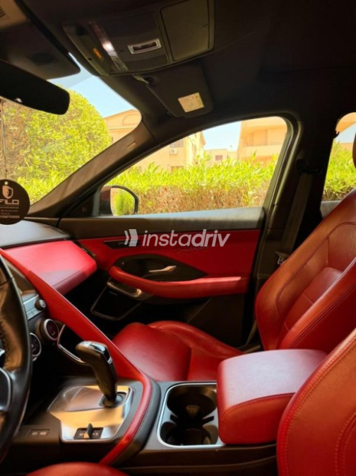 جاكوار E-pace 2020 أبيض أوتوماتيك مستعملة للبيع في القاهرة الكبرى ( القاهرة - الجيزة) - 6