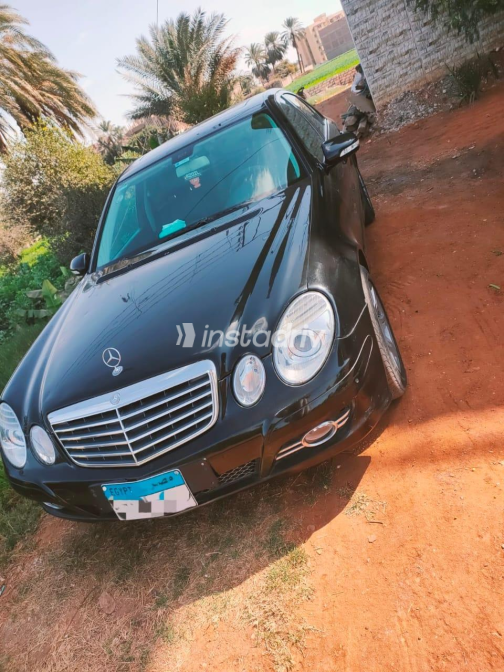 مرسيدس E 230 2009 أسود أوتوماتيك مستعملة للبيع في القاهرة الكبرى ( القاهرة - الجيزة) - 5