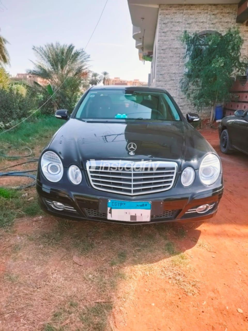 مرسيدس E 230 2009 أسود أوتوماتيك مستعملة للبيع في القاهرة الكبرى ( القاهرة - الجيزة) - 9