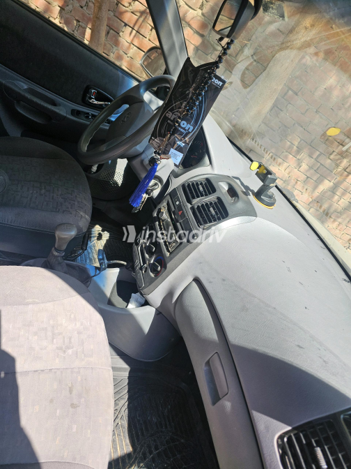 Hyundai Verna 2014 Gray Manual Used for Sale in Greater Cairo ( Cairo + Giza) - 7