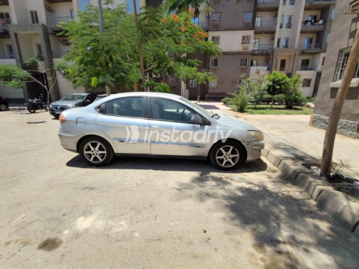 اسبيرانزا M11 2011 فضي أوتوماتيك مستعملة للبيع في 6 أكتوبر - 3