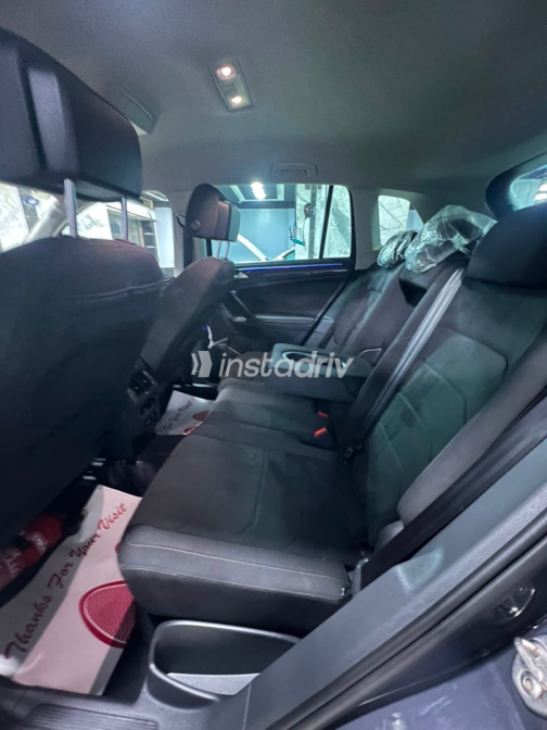 Volkswagen Tiguan 2021 Gray Automatic Used for Sale in Greater Cairo ( Cairo + Giza) - 1