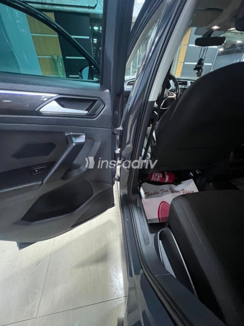 Volkswagen Tiguan 2021 Gray Automatic Used for Sale in Greater Cairo ( Cairo + Giza) - 8