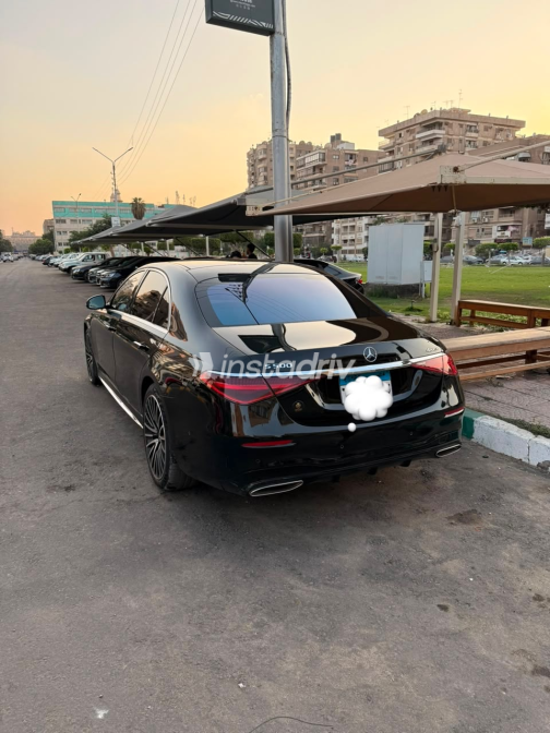 مرسيدس S 500 2021 أسود أوتوماتيك مستعملة للبيع في القاهرة الكبرى ( القاهرة - الجيزة) - 5