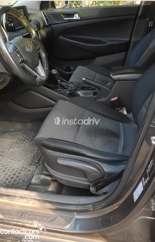 Hyundai Tucson 2020 Brown Automatic Used for Sale in Greater Cairo ( Cairo + Giza) - 3