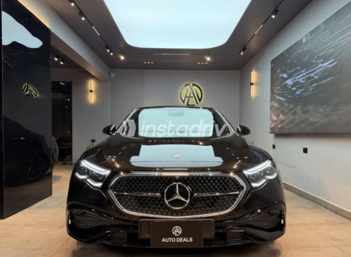 مرسيدس E 200 2026 أسود أوتوماتيك مستعملة للبيع في القاهرة - 3