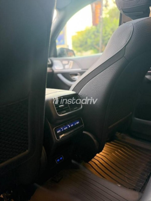 Mercedes GLE 450 2025 Black Automatic Used for Sale in Cairo - 7