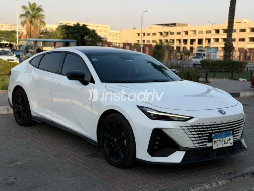 شانجان UNI-V 2026 أبيض أوتوماتيك مستعملة للبيع في القاهرة الكبرى ( القاهرة - الجيزة) - 4
