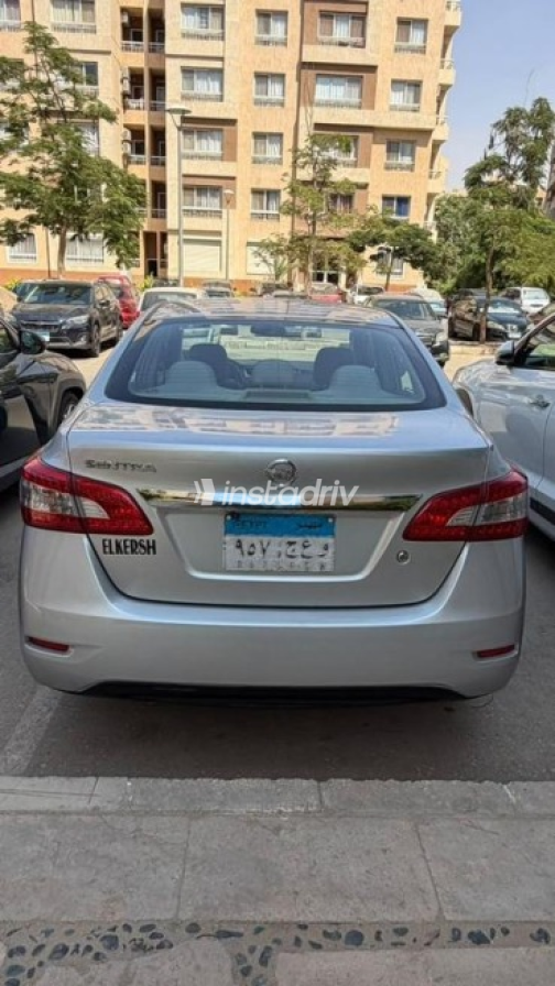 Nissan Sentra 2020 White Automatic Used for Sale in Greater Cairo ( Cairo + Giza) - 2