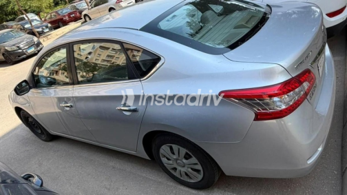 Nissan Sentra 2020 White Automatic Used for Sale in Greater Cairo ( Cairo + Giza) - 3