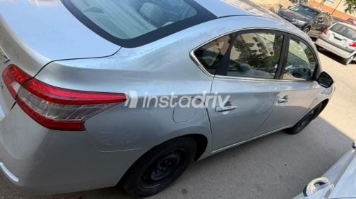 Nissan Sentra 2020 White Automatic Used for Sale in Greater Cairo ( Cairo + Giza) - 4