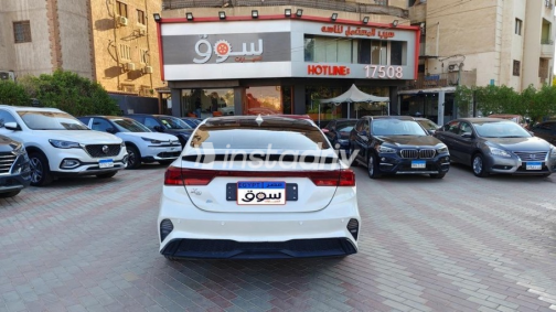 Kia Cerato 2022 White Automatic Used for Sale in Maadi - 4
