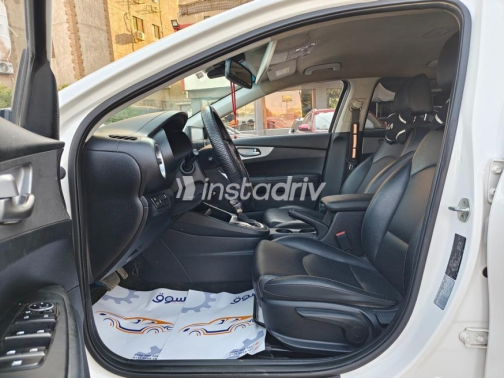 Kia Cerato 2022 White Automatic Used for Sale in Maadi - 5