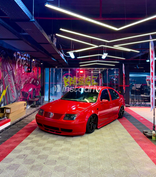 Volkswagen Bora 2001 Red Automatic Used for Sale in Greater Cairo ( Cairo + Giza) - 4