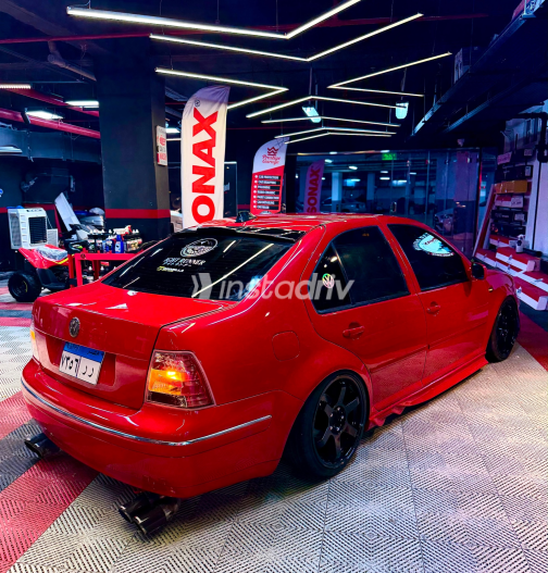 Volkswagen Bora 2001 Red Automatic Used for Sale in Greater Cairo ( Cairo + Giza) - 10