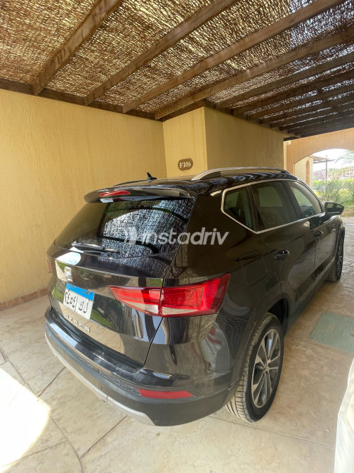 Seat Ateca 2020 Black Automatic Used for Sale in Greater Cairo ( Cairo + Giza) - 4