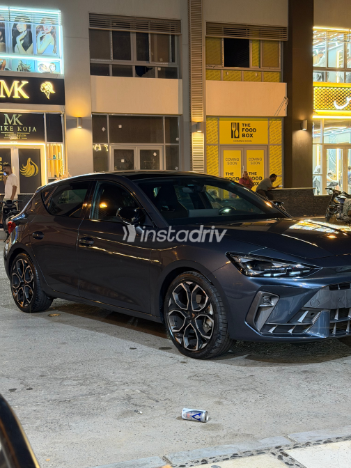 Cupra Leon 2025 Gray Automatic Used for Sale in Greater Cairo ( Cairo + Giza) - 2