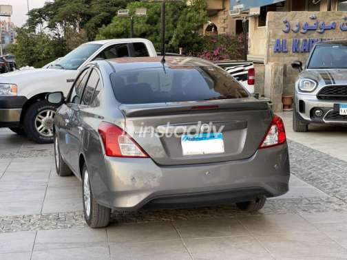 Nissan Sunny 2027 Dark Gray Automatic Used for Sale in 6 October - 3