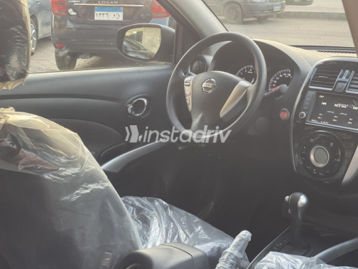 Nissan Sunny 2027 Dark Gray Automatic Used for Sale in 6 October - 6