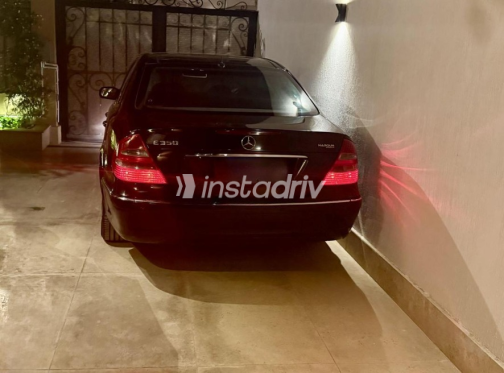 Mercedes E 350 2005 Black Automatic Used for Sale in Cairo - 10