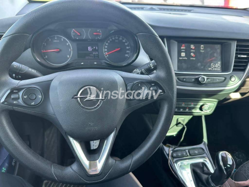 Opel Crossland 2019 White Automatic Used for Sale in Greater Cairo ( Cairo + Giza) - 1