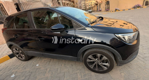 Opel Crossland 2019 White Automatic Used for Sale in Greater Cairo ( Cairo + Giza) - 4