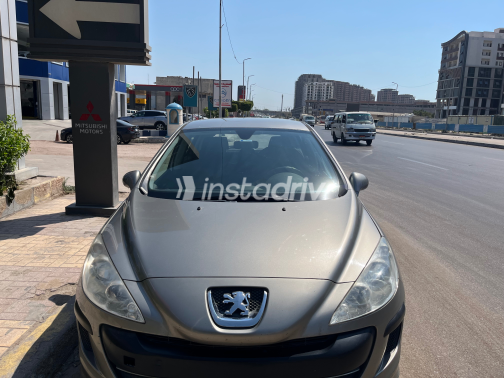 Peugeot 308 2011 Champagne Automatic Used for Sale in Greater Cairo ( Cairo + Giza) - 2