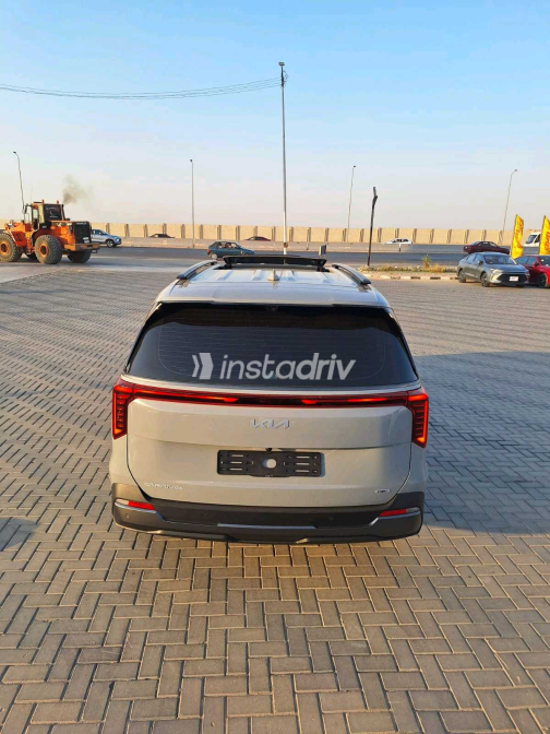 Kia Carnival 2025 Beige Automatic Used for Sale in Greater Cairo ( Cairo + Giza) - 1