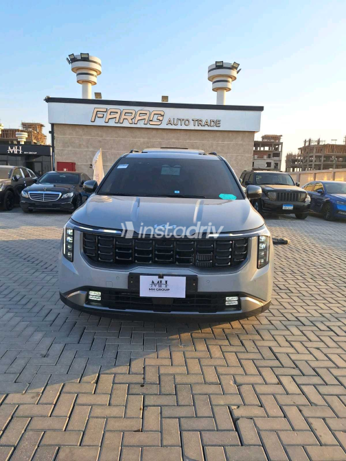 Kia Carnival 2025 Beige Automatic Used for Sale in Greater Cairo ( Cairo + Giza) - 2