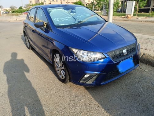 Seat Ibiza 2020 Blue Automatic Used for Sale in Greater Cairo ( Cairo + Giza) - 5