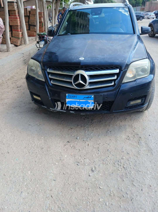 Mercedes GLK 350 2011 Blue Automatic Used for Sale in Greater Cairo ( Cairo + Giza) - 2