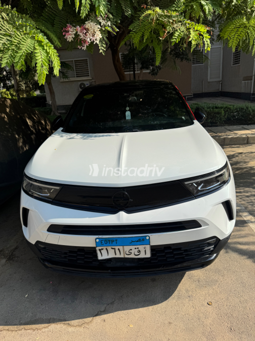 Opel Mokka 2023 White Automatic Used for Sale in Greater Cairo ( Cairo + Giza) - 2