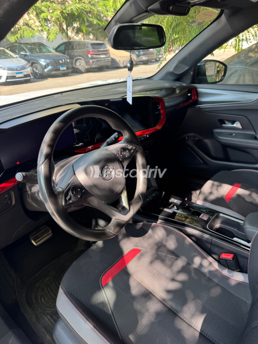 Opel Mokka 2023 White Automatic Used for Sale in Greater Cairo ( Cairo + Giza) - 4