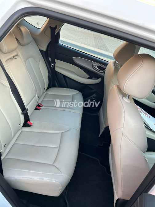 MG RX5 Plus 2023 White Automatic Used for Sale in Greater Cairo ( Cairo + Giza) - 2