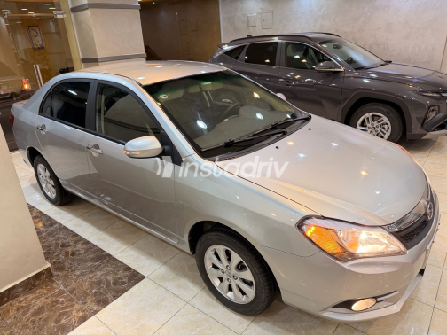 Byd F3 2024 Silver Manual Used for Sale in Greater Cairo ( Cairo + Giza) - 5