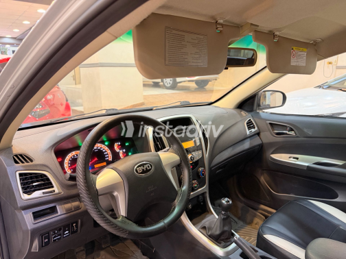 Byd F3 2024 Silver Manual Used for Sale in Greater Cairo ( Cairo + Giza) - 8
