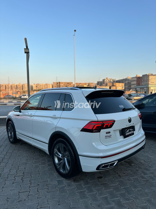 Volkswagen Tiguan 2024 White Automatic Used for Sale in Greater Cairo ( Cairo + Giza) - 4