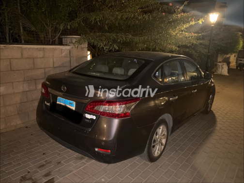 Nissan Sentra 2018 Brown Automatic Used for Sale in Greater Cairo ( Cairo + Giza) - 3